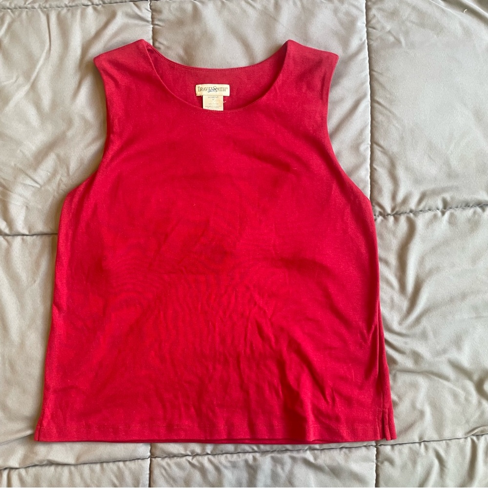NEW TravelSmith Women’s Medium Red Fitted Tank Top Built in Shelf Bra